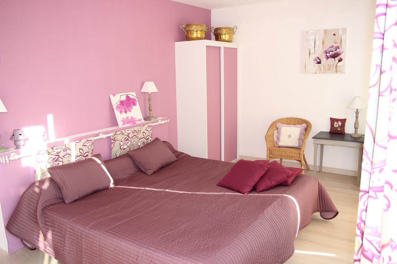 Au Rendez Vous De L'Auxois B&B Essey Номер фото